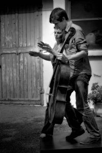 Le Corps de l'Instrument. U. Cello avec Anne-Marie Pascoli et Olivier Gailly. Le jeudi 12 septembre 2013 à Grenoble. Isere.  20H00